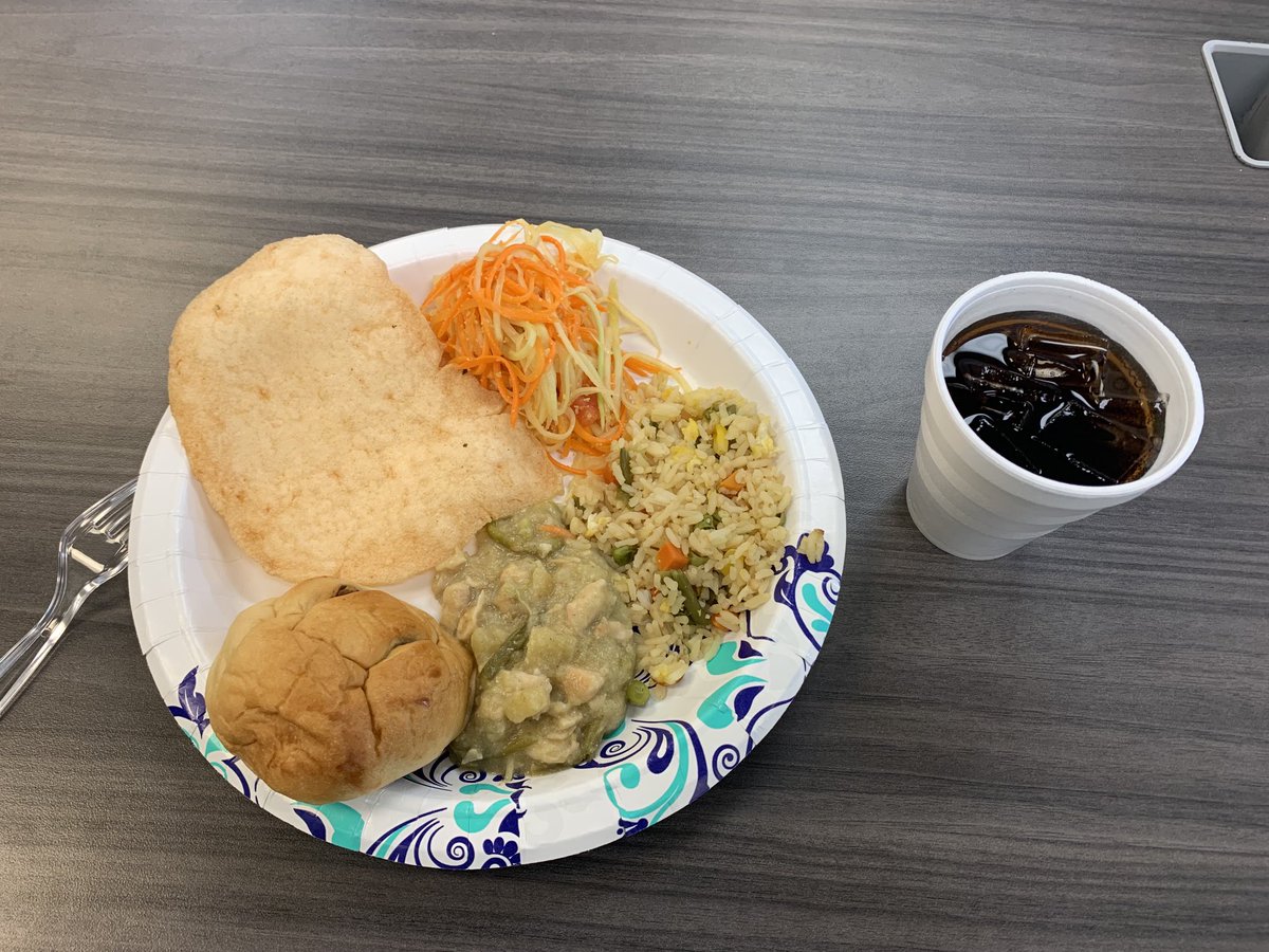 ACES_SLUH's tweet photo. Delicious food and year-end celebration at yesterday’s Asian Student Alliance meeting! https://t.co/TiqQYM8nqR