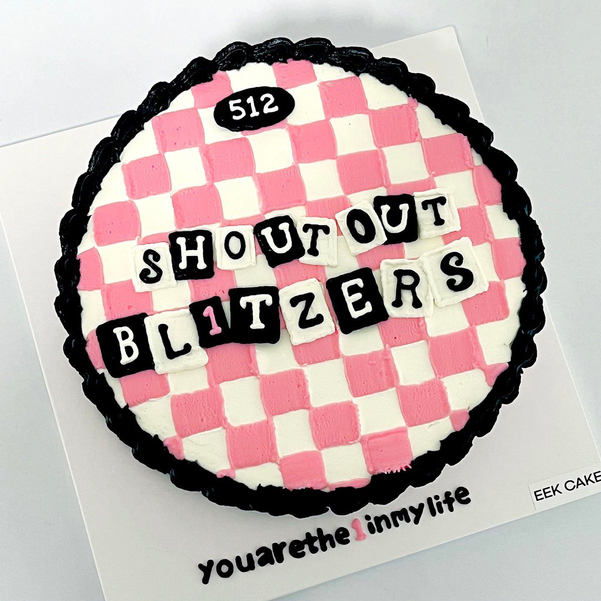 ✨ 일주년 카페 이벤트가 종료되었습니다.
귀한 발걸음해 주시고 블리처스의 1주년을 함께 축하해 주신 모든 분들께 감사드립니다.
1주년을 발판 삼아 더 높은 곳으로 도약할 블리처스에게 앞으로도 많은 응원과 관심 부탁드립니다.