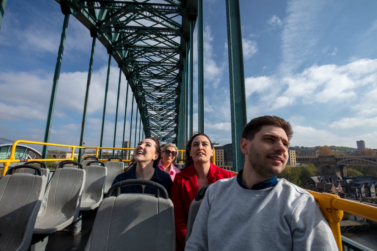 ToonTour's tweet photo. Looking for something to do this weekend? Why not explore Newcastle and Gateshead from the top-deck of our open-top #ToonTour... 

Your ticket even covers you on all @gonortheast buses the same day!

👉 https://t.co/YZlBWeArDa https://t.co/RClF49rgzP