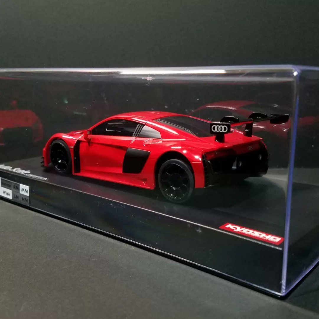 DeliciousGarage's tweet photo. Audi R8 LMS 2015
#京商 #ミニッツ #kyosho #miniz #audi #r8 #audir8 #dtm #audidtm #アウディr8 #アウディ #ミニッツ部 https://t.co/rDEBxu3gF5
