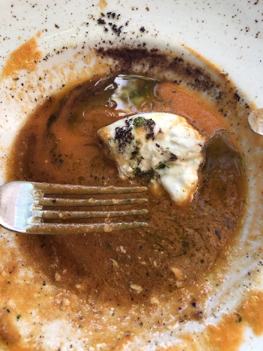 OGgriffdog's tweet photo. Anyone know the Spanish for spoon cause I’m really struggling with this gazpacho #thoughtitwasgoingtobeasalad #lostintranslation https://t.co/BiHfb2EDSD