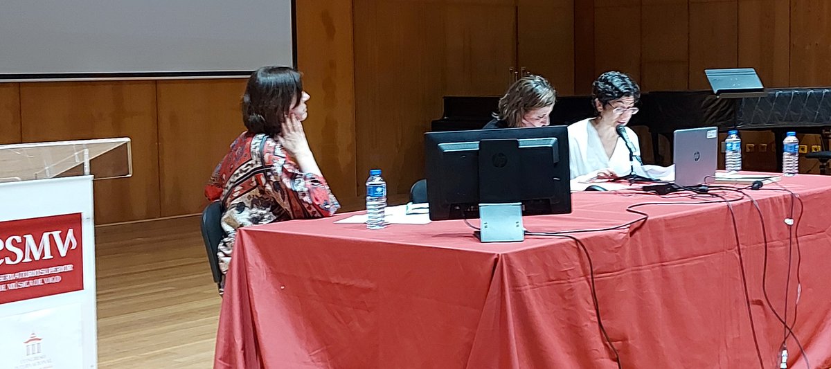Empieza el turno de tarde de este segundo día de Congreso con las comunicaciones miscelánea. Nos acompañan Esperanza Clares-Clares y Rosa María Gómez, José Cidade, João Caramelo y Alexandra Sa Costa, José Ángel Prado García y Emily Ruth Allen.