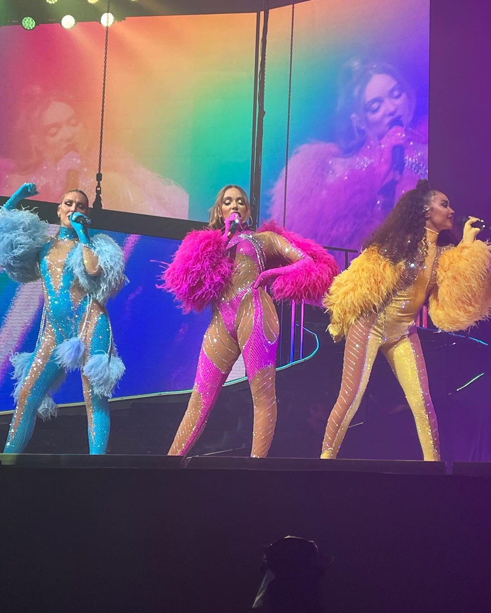 tinka1979's tweet photo. @LittleMix  what a show was Amazing seeing you  on tour  again #confettitournottingham #LittleMix  🥰 https://t.co/JMSJfskdtw