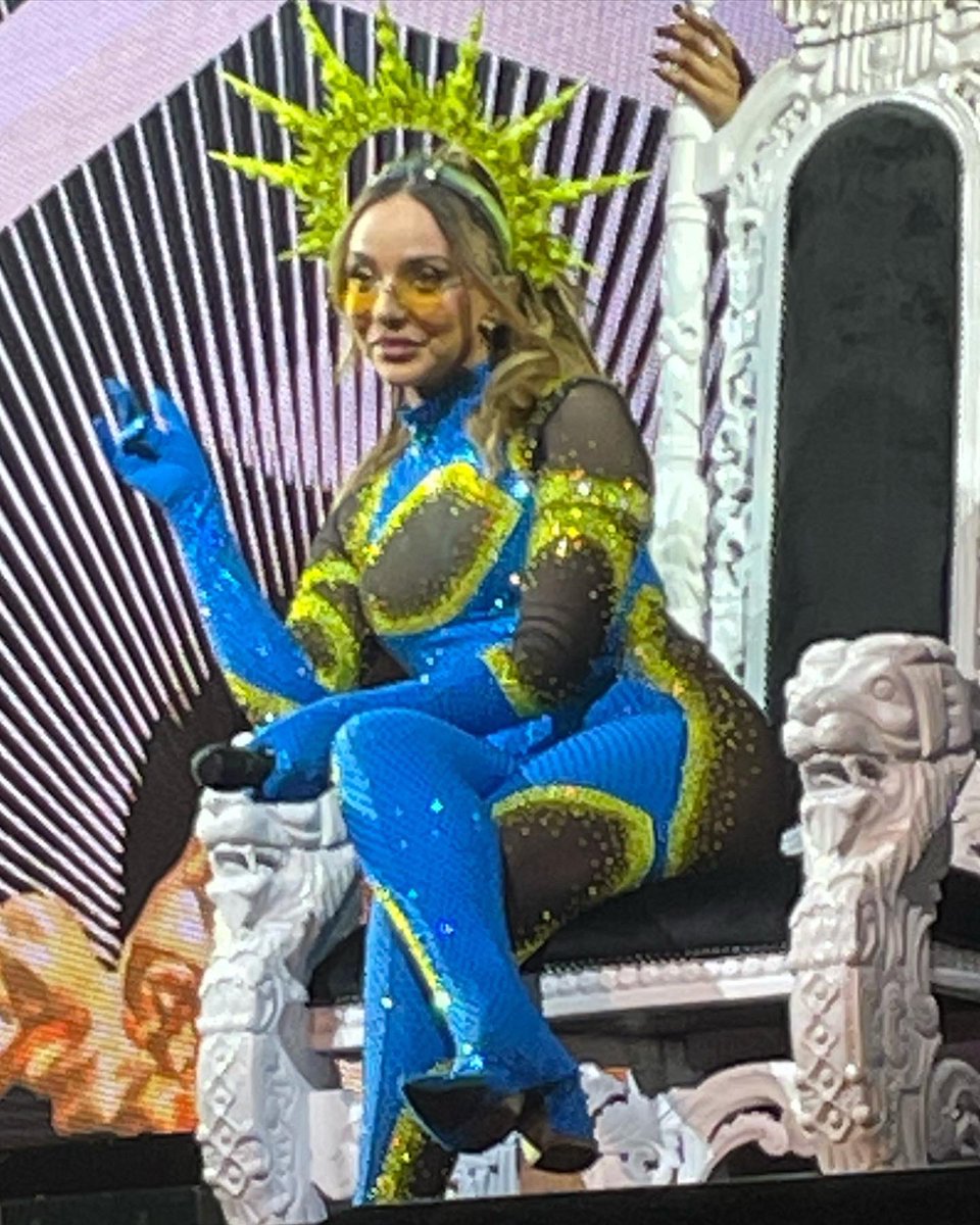 tinka1979's tweet photo. @LittleMix  what a show was Amazing seeing you  on tour  again #confettitournottingham #LittleMix  🥰 https://t.co/JMSJfskdtw