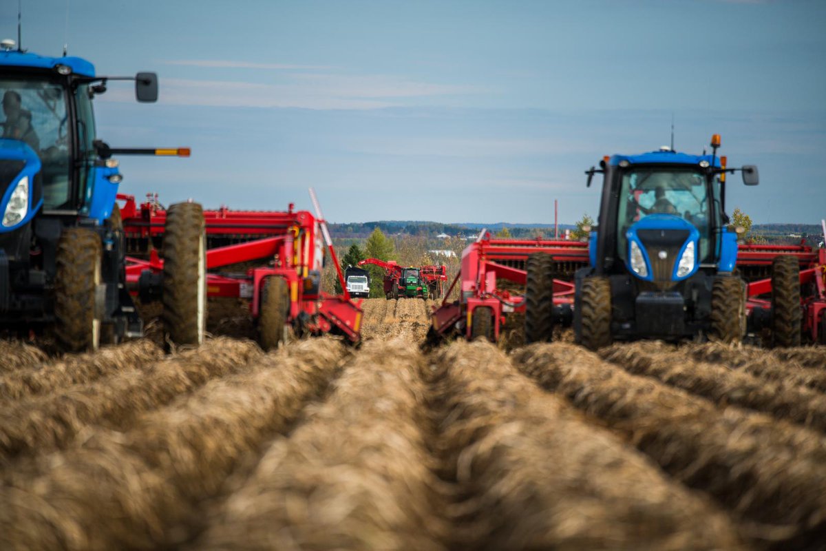 We take our spuds serious out in Idaho. #thinkblue #rowcrop
