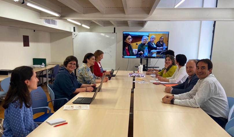 icdones's tweet photo. Avui som al @camptarragona per conèixer de primera mà les professionals del Servei d'Informació i Atenció a les Dones de tota la província. 

🟣 Fem juntes la diagnosi per tal de millorar i reforçar la #XarxaSIAD arreu de #Catalunya.

#HiTensDret 
#ICDObert https://t.co/6UPeEm6E90