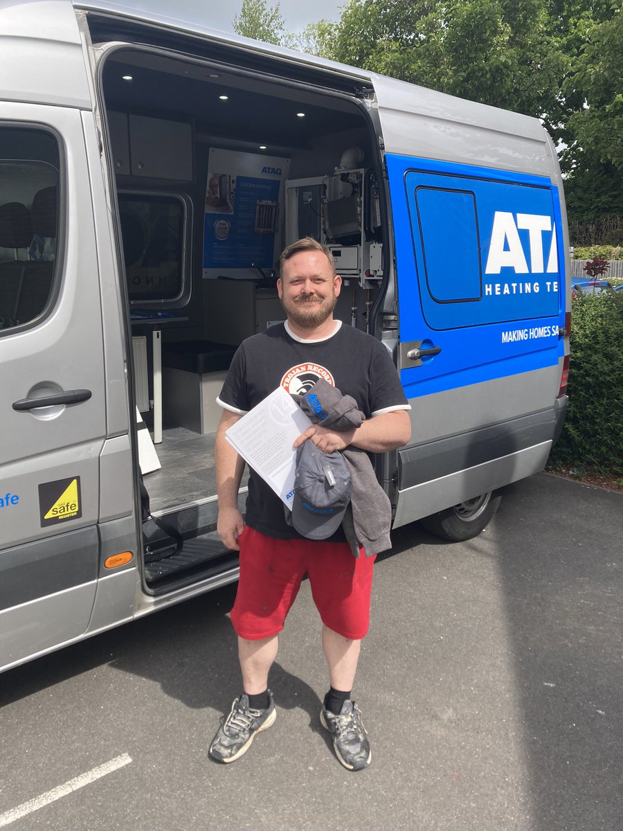 PHe_Sang20's tweet photo. Big welcome to George from Ray Hills Heating and Construction. Quote already out and can’t wait to get going on the first install. #itsbetterwithATAG #newinstaller https://t.co/EXYCRCbtRq