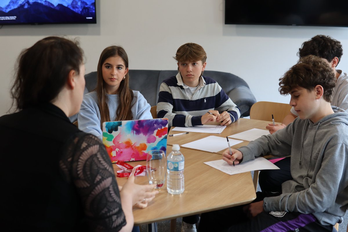 OakhamCitizens1's tweet photo. @aliciakearns dropped in to meet with a GCSE Cz group researching views on a proposal for a local wind farm for their Citizenship Action  Alicia was an excellent  model of the benefits of detailed research to support your arguments.  Many Thanks @OakhamSch @ACitizenshipT https://t.co/ZPiFuoK2p8
