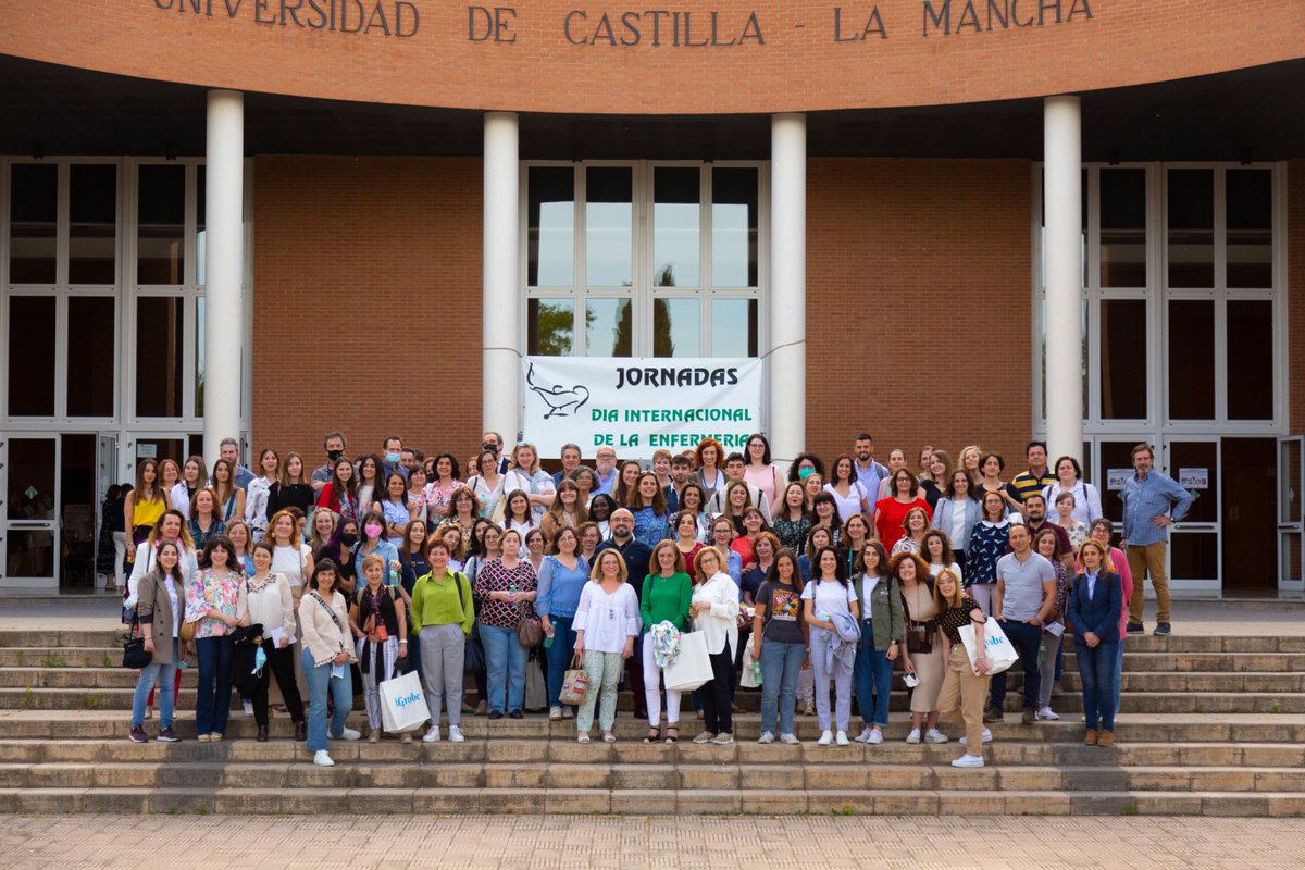 GRACIAS, GRACIAS Y MÁS GRACIAS! ❤️
Gracias a todos los que acudisteis a compartir el dia de ayer con nosotros! ¡Fue todo un placer! 
¡Os dejamos foto de la família DIE!