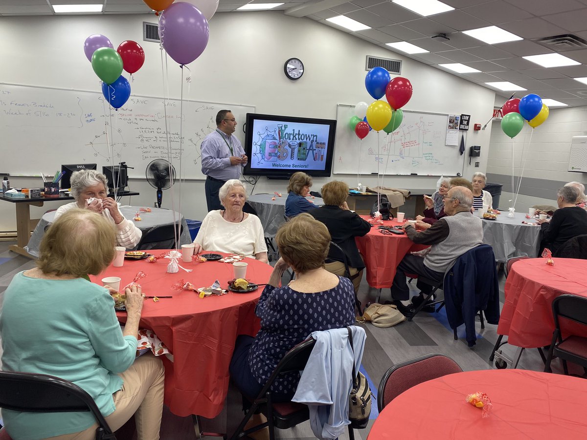 cheryl1reynolds's tweet photo. We enjoyed having our senior citizens back on campus today for the first time since 2019. Everyone shared good news happening in their lives and in our community. Looking forward to having everyone back in June. @RonHattar @boseresh @LisaRolle https://t.co/19KWq9C6Bh