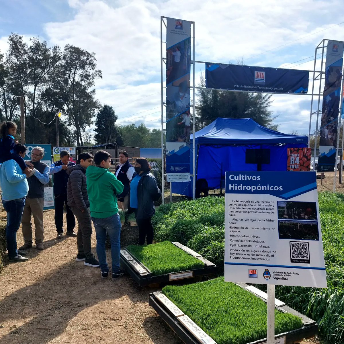 INTACRTUSGO's tweet photo. #expolactea #INTA
Expo Láctea abrió tranqueras y el INTA recibe a los visitantes.
Visita el stand de AER Trancas.
#Intafamailla #intacrtucumansantiago https://t.co/Y3UZNahldP