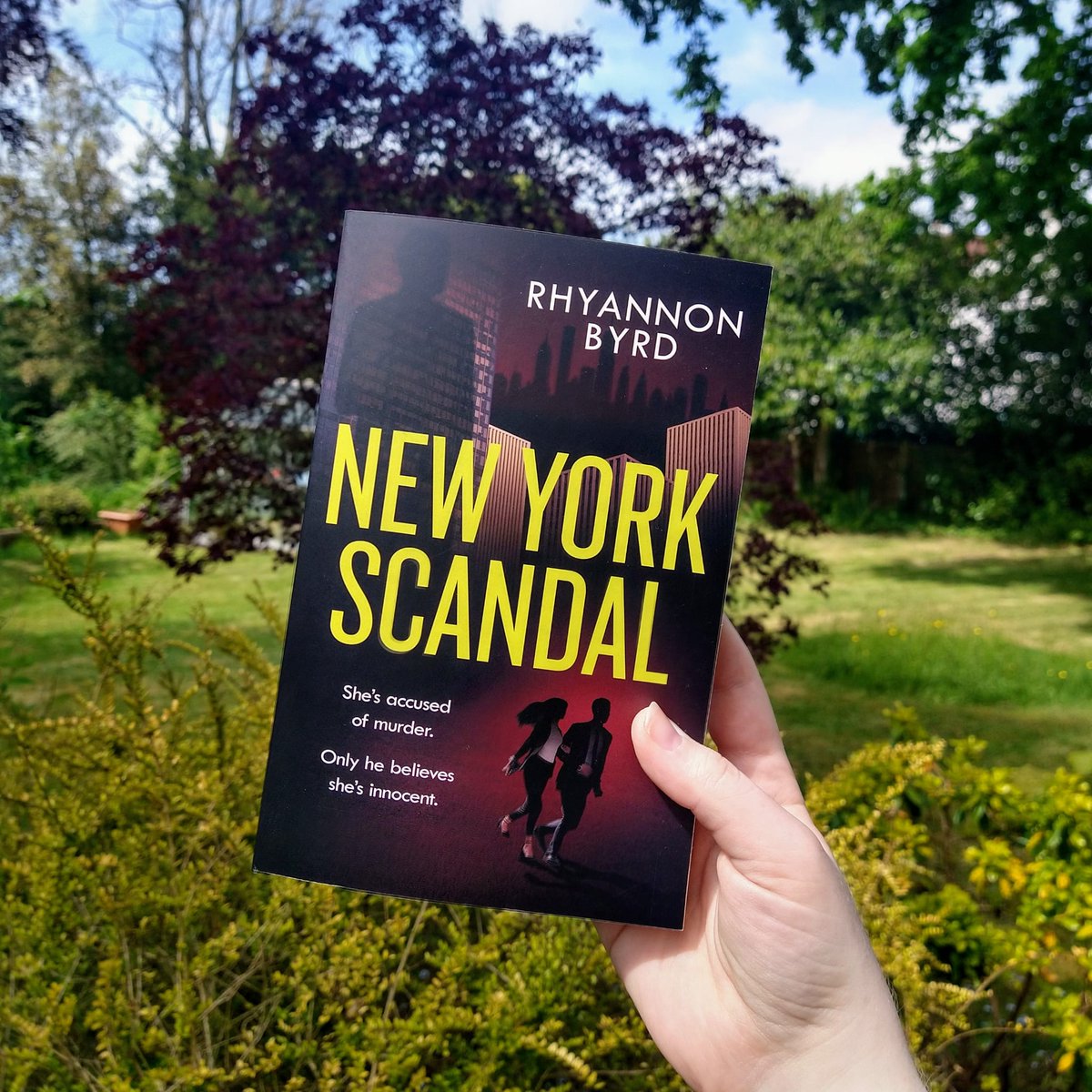 Spice up your weekend with this #steamyread from 
<a href="/RhyByrd/">Rhyannon Byrd</a>!

Callan and Lottie face the fight of their lives for the future they so desperately want...and the love they never expected.

NEW YORK SCANDAL is available here for just 99c in ebook!! ➡️ smarturl.it/NYScandalRB