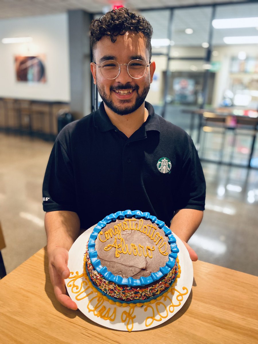Angelodining's tweet photo. Congratulations to our amazing Starbucks barista Alvaro as he graduates today with a degree in Psychology. We are so proud of all of his accomplishments, and we know he will continue to shine in all he does! Congratulations Alvaro! ππππ
β¦
#angelodining #angelograds https://t.co/MXbNKpzjDk