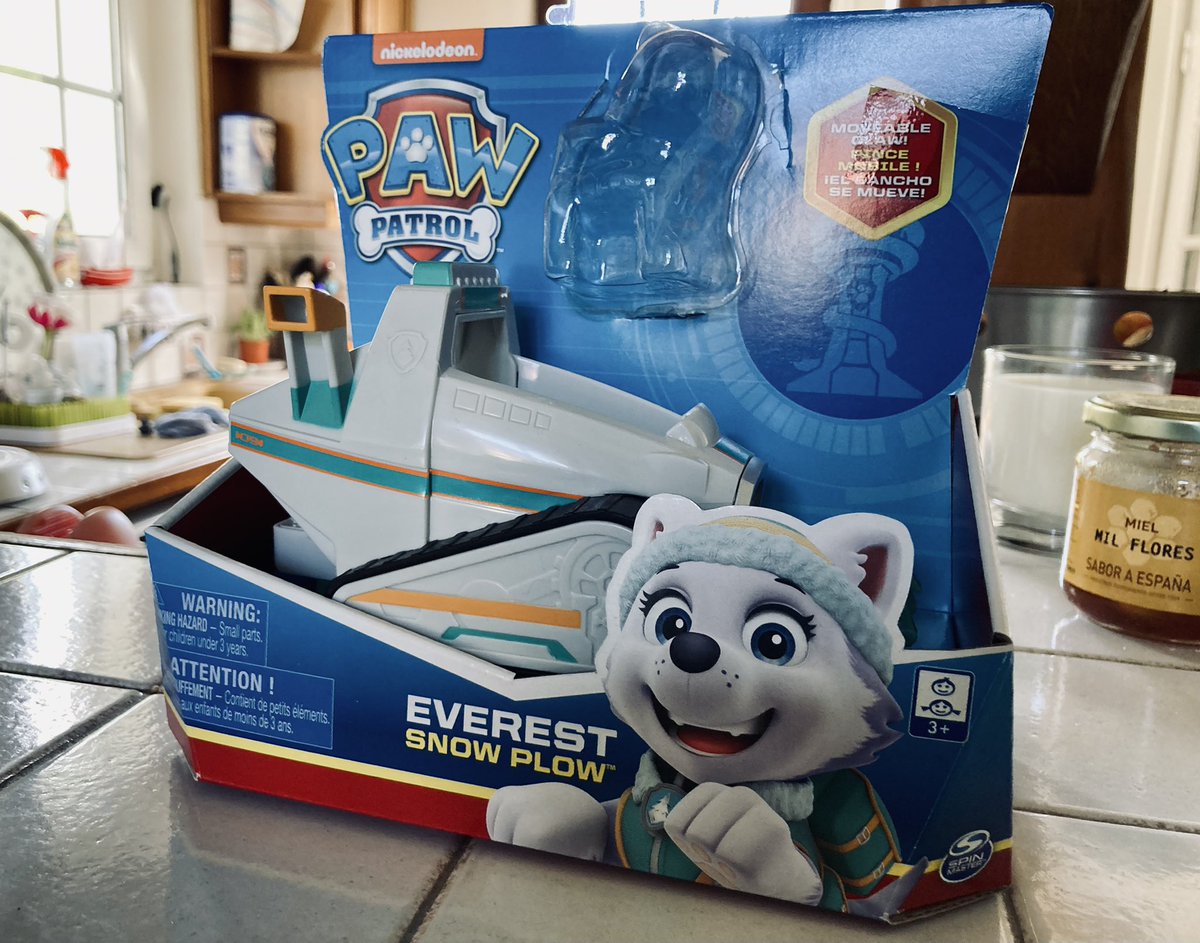 BochandNicolas's tweet photo. Bonjour @lisalaposte, une personne de votre service colissimo a un problème avec la Pat’Patrouille. On vole les jouets de gosse maintenant ? Franchement, c’est quel niveau de service là? https://t.co/cZA1pW4Pqm