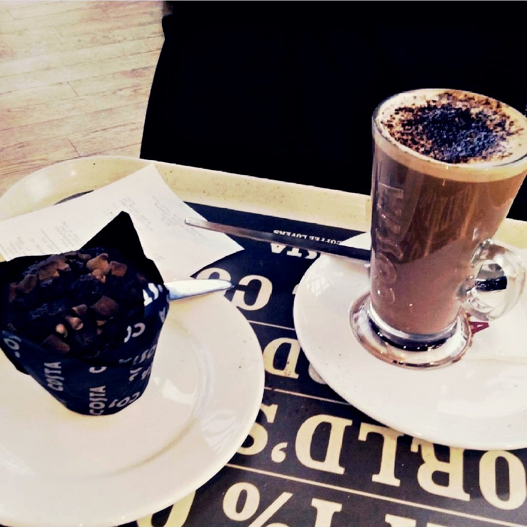 doofuspigs's tweet photo. Guilty Pleasures 😊
☕📷
#photography #photooftheday #love #ArtistOnTwitter #photo #nature #picoftheday #photographer #beautiful #art #fashion #travel #photoshoot #coffee #Costa #guiltypleasures #naturephotography #model #me #style #instalike #happy #likes #travel #doofuspigs https://t.co/WJaejhrsXL