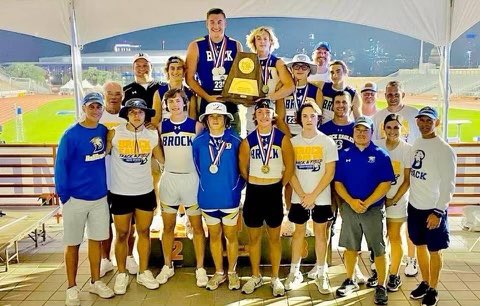 CarsonFinney4's tweet photo. Yesterday we competed in the UIL State track meet. Won a silver medal in the 4x1 with a new school record of 41.92,finished 4th in the 4x2, and we won the meet as a team! Back2Back State Champs! https://t.co/oKiHX5A10P