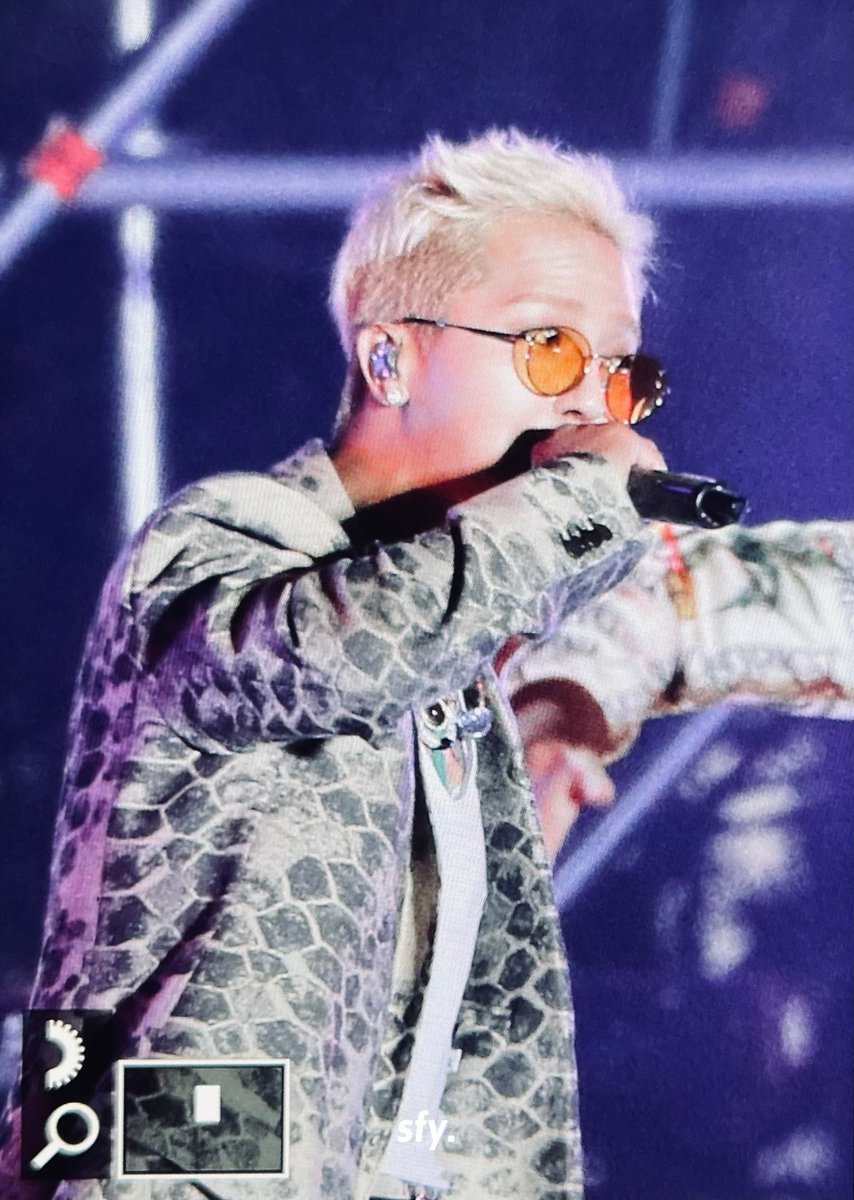 songforyoumino's tweet photo. 220513 성균관대 
케이팝의 귀환.... 🔥
#위너 #송민호 #미노 #WINNER #MINO https://t.co/QXZiyUKiOC