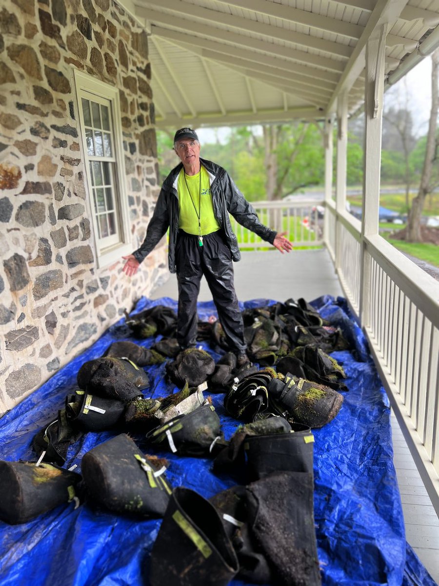 CRCWatersheds's tweet photo. We plant a lot of #trees, and one of our favorite practices is using trees that come in these #environmentallyfriendly cloth bags vs plastic pots. We collect the bags and take them back to our vendor, Tree Authority, in #Perkasie to be recycled! https://t.co/2hlpsxCI4x