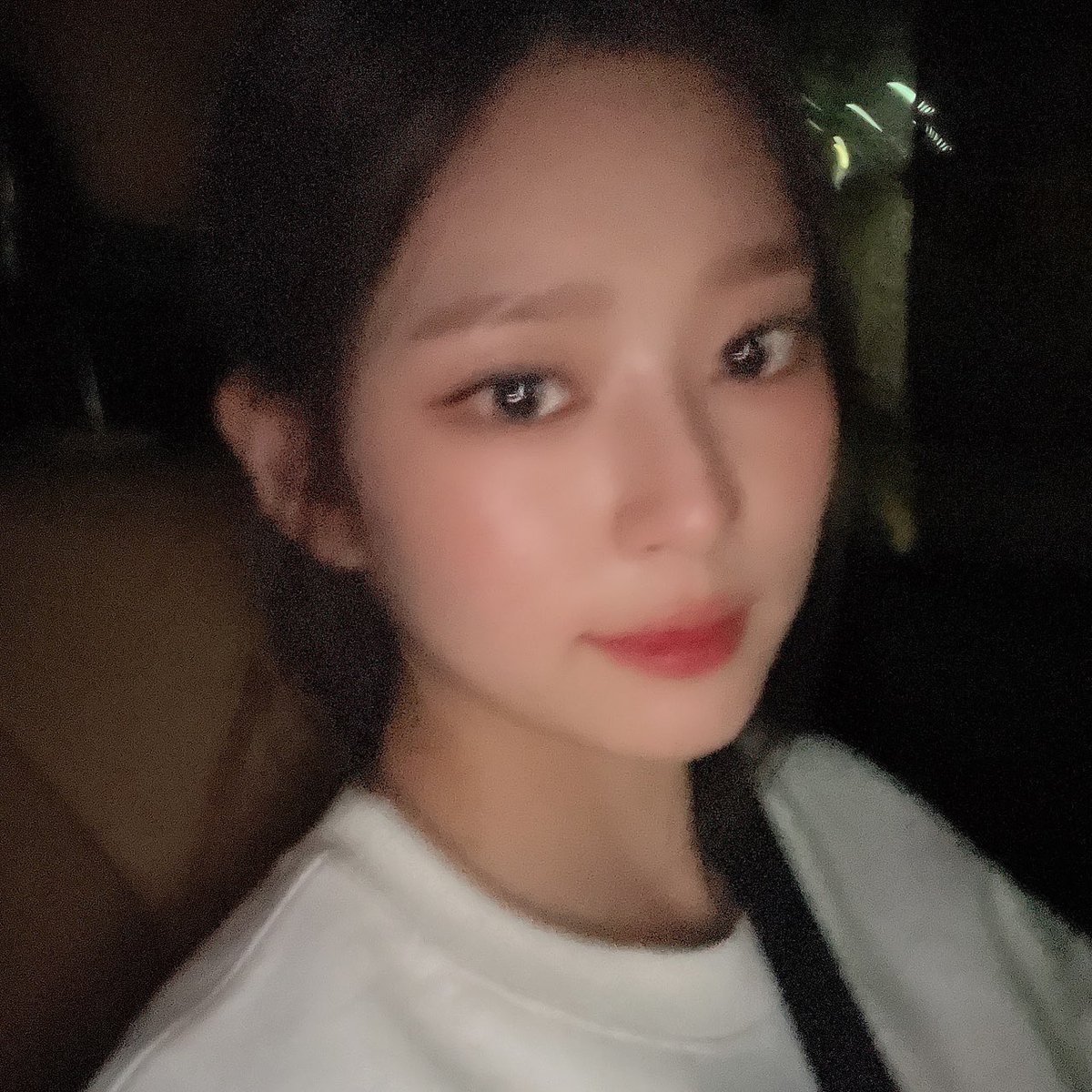 [220513] 🦊🫧 11:24 PM

[📸]
: practice is done😊
: today’s goal is not to be lazy and go to sleep right away!!