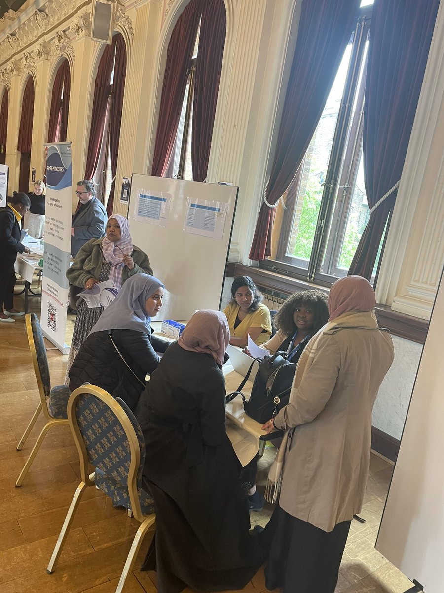 LivingNewham's tweet photo. Over 100 interested applicants who want to work In Newham primary care 👍 @NewhamHealth #primarycarejobs https://t.co/uXA55vMMHJ