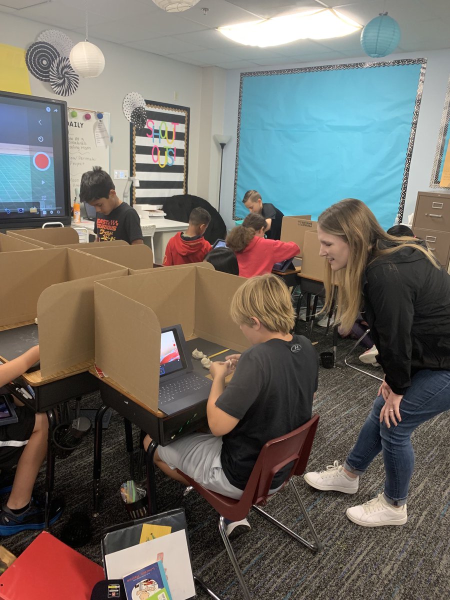 Fielder4th's tweet photo. Stop Motion fun in Fielder’s class! ⁦@CESSouthlake⁩ https://t.co/Elx0TdIPO2