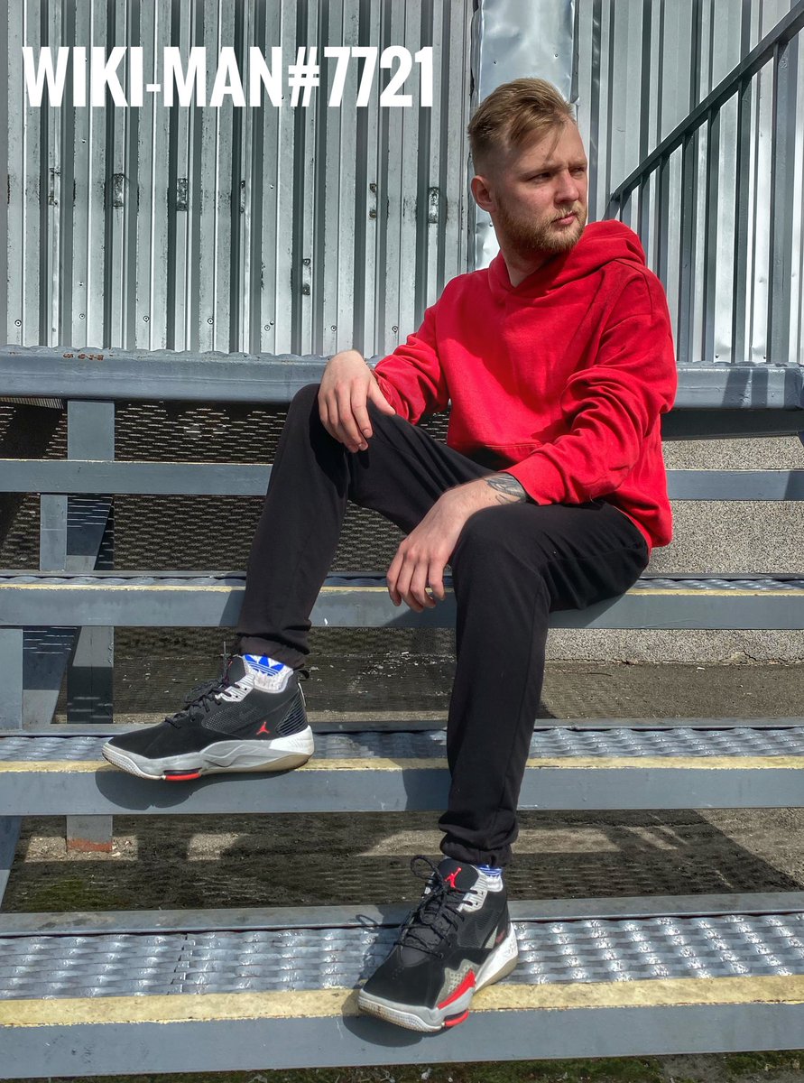 yourmoodymood's tweet photo. #SneakerHeadsOutfit 
Discord: Wiki-Man#7721
@sneakerheadsoff https://t.co/HeakNOqEuc
