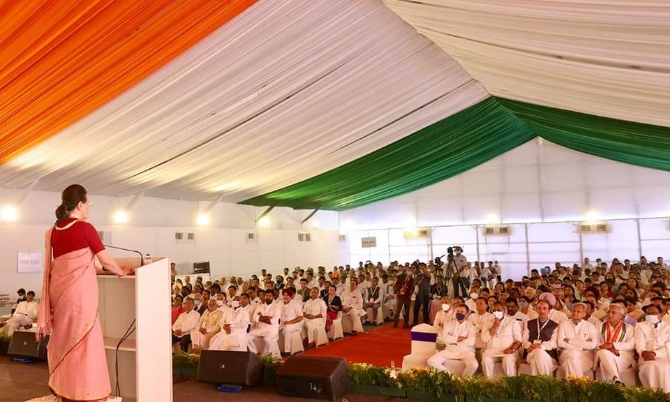 pramodtiwari700's tweet photo. आज काँग्रेस पार्टी द्वारा उदयपुर राजस्थान में आयोजित नव संकल्प चिंतन शिविर में।
#NavSankalpShivir https://t.co/Fb3jHlp8Fo
