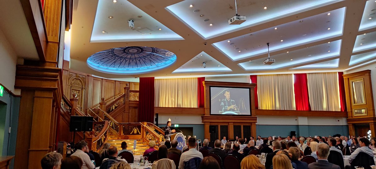 Mills Selig tweet media