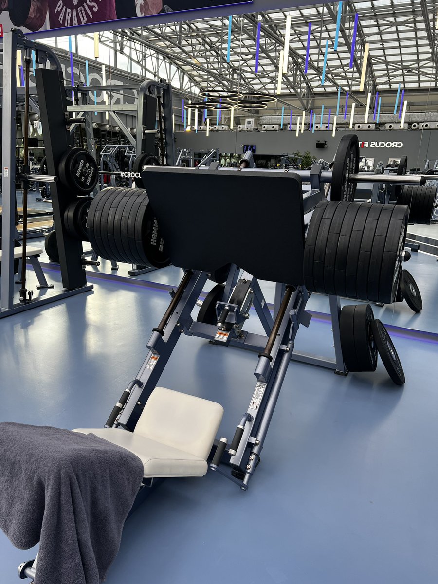 IssartelVincent's tweet photo. Petit update de ma séance!
#legday #legsfirst https://t.co/UEYlvulvSJ