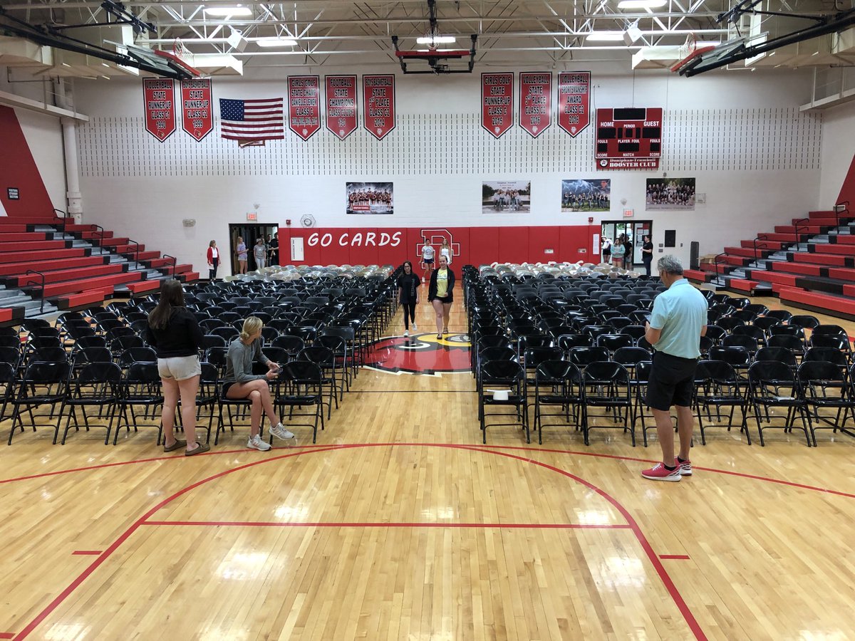 bradenstate's tweet photo. It’s happening. #GraduationPractice #Classof2022 #TheCardinalWay @DTCardinals https://t.co/PRBHFiOhjS