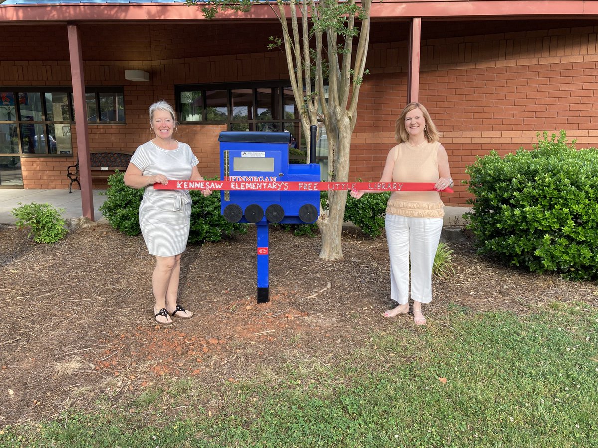 PrincipalKenne1's tweet photo. KES Ribbon Cutting for Finnegan Express Little Library, Story Walk, and Learning Commons Certification ❤️😊 https://t.co/ss4MID4nOA