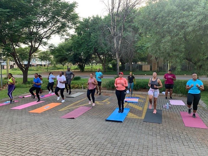 audas_vanschoor's tweet photo. WE BRING THE HEAT INDOOR & OUTDOOR ๐ฅ
Calliandra Centre,
Calliandra St, Montana, Pretoria, ๐
๐๐ผโโ๏ธ You're invited ๐๐พ
06:30 TOMORROW.
SOME #GIVEAWAYS ๐ซต๐ฝ๐คฉ
#NoExcuses #Bootcamp #PAYINMAY #FetchYourBody2022
#functionaltraining #lifestyle #Consistency
#Avsfitness https://t.co/9IiZbx1DHx