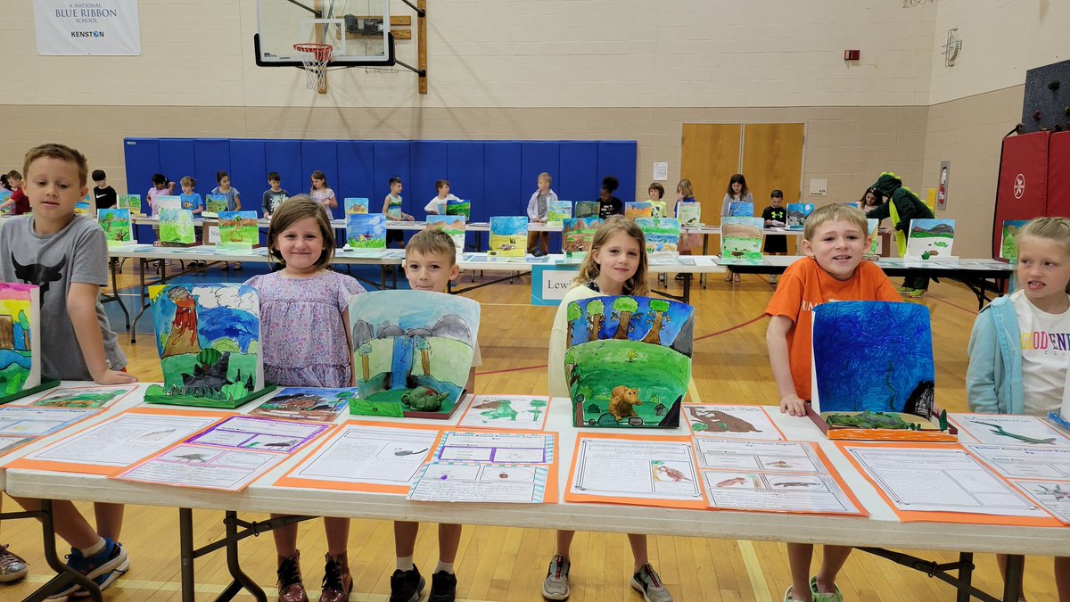 LynnRaphael's tweet photo. Extinct Animal Day was a great success @KenstonTES #kenstoninspired https://t.co/muC72JH0B5