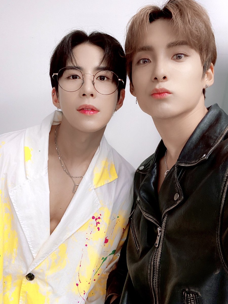 T_als32's tweet photo. WowJun.. JunWow..?
♥️💜
#ACE #에이스 #WowJun #JunWow #ACE_Junhee #ACE_Wow #ACE_Sehyoon @official_ACE7 https://t.co/SBh88dD758