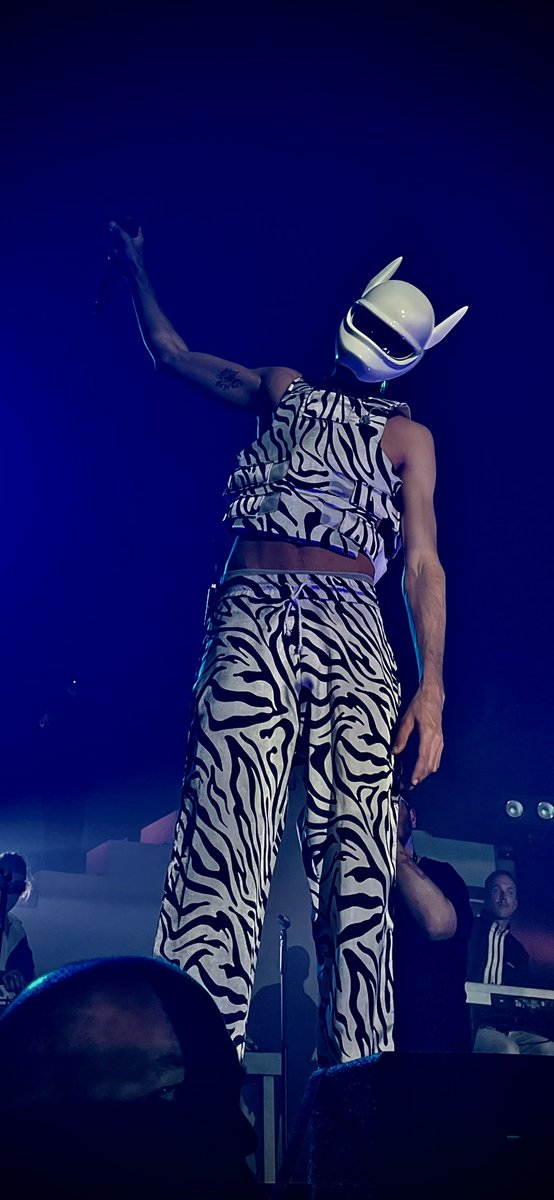 flickerofhopee's tweet photo. @thisiscro 💙 https://t.co/t6U4awrA5U