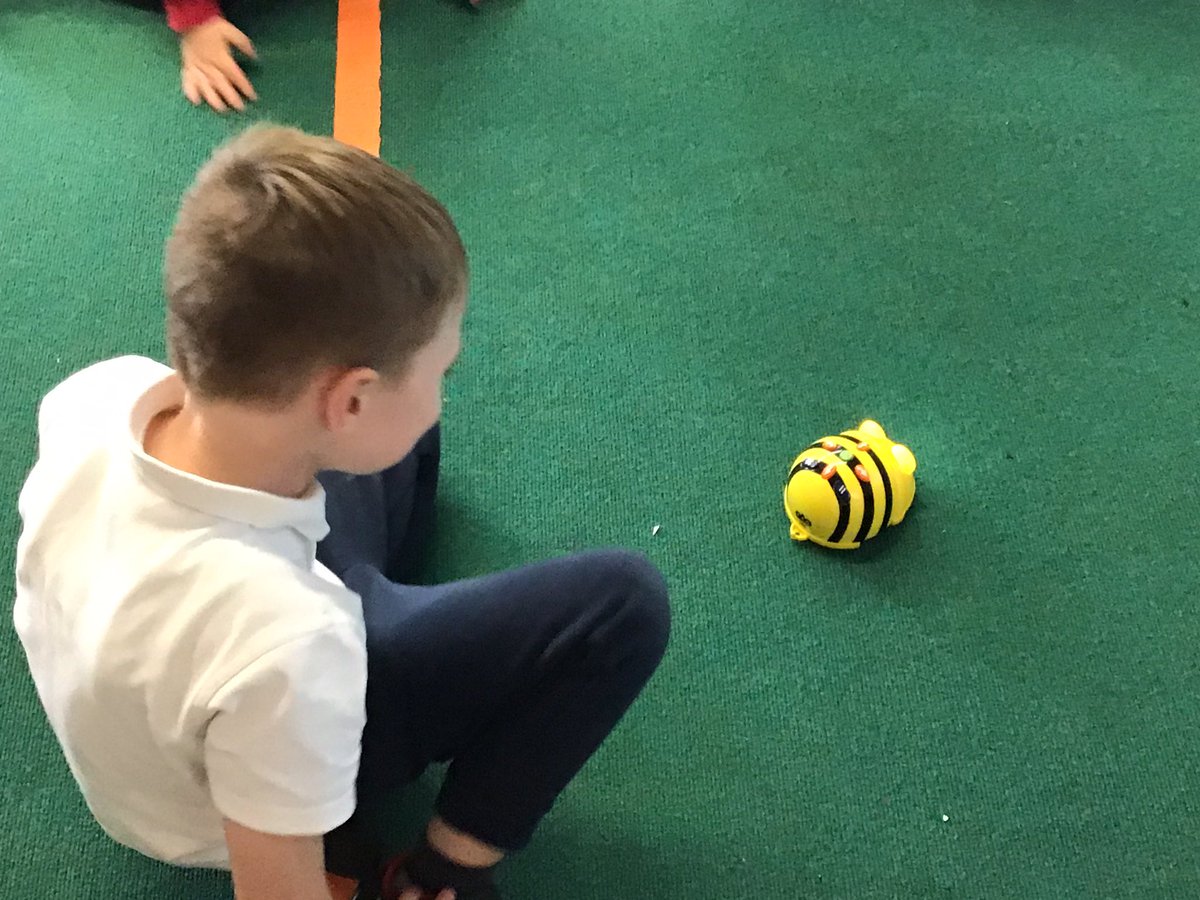 Penclawdd's tweet photo. Foundation Phase After School ICT Club had a great time coding the Beebots! #pencfp #pencsci #beebot https://t.co/hzbmKIEnyd