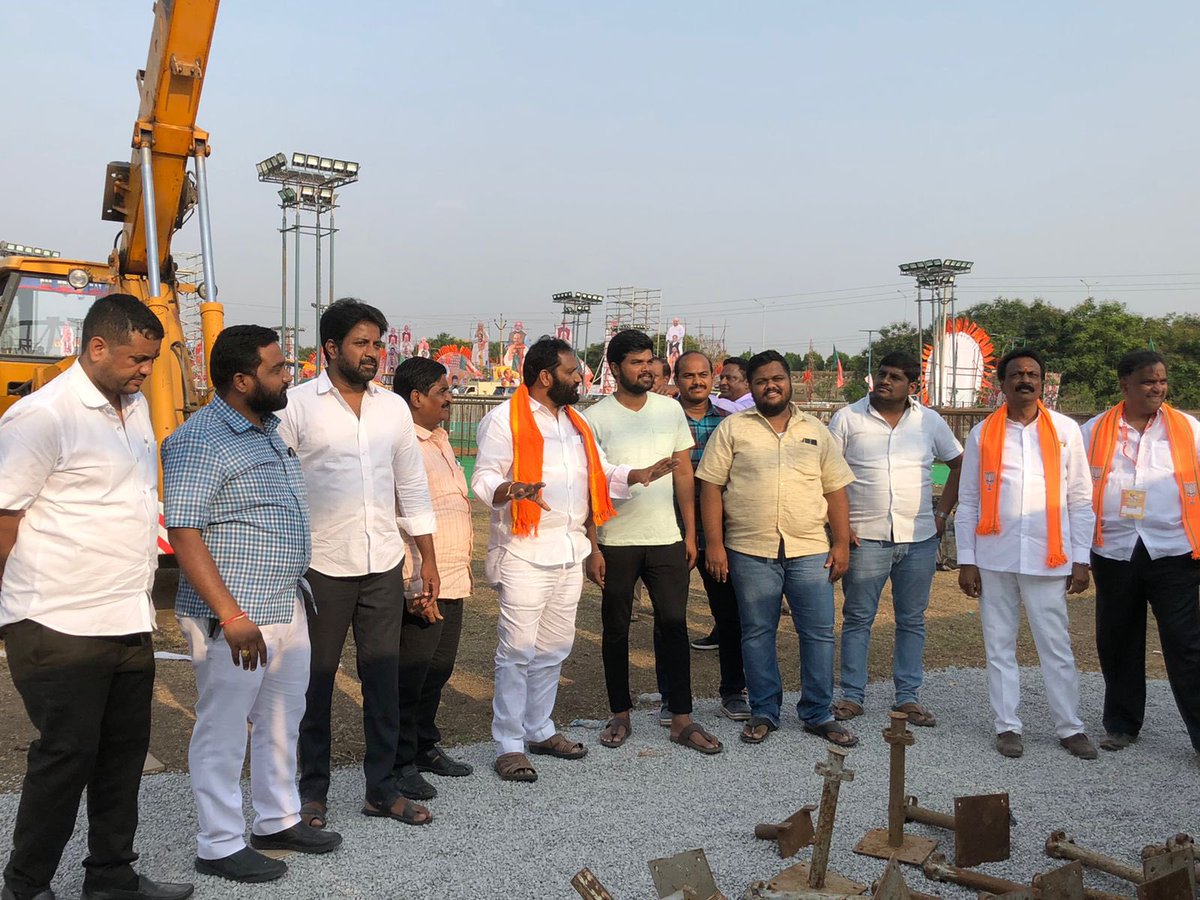 Gavinollaharish's tweet photo. #ప్రజాసంగ్రామయాత్ర ముగింపు సభ కార్యక్రమం లో భాగంగా
రేపటి @AmitShah ji గారు హాజరవుతున్న తుక్కుగుడ సభ ను పర్యవేక్షిస్తున్న @BJYMinTS @BJYM https://t.co/tB3r9lMX5k