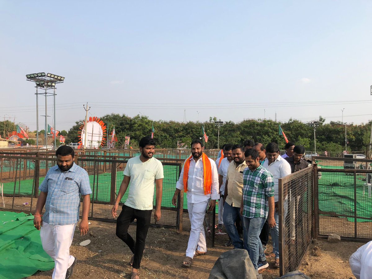 Gavinollaharish's tweet photo. #ప్రజాసంగ్రామయాత్ర ముగింపు సభ కార్యక్రమం లో భాగంగా
రేపటి @AmitShah ji గారు హాజరవుతున్న తుక్కుగుడ సభ ను పర్యవేక్షిస్తున్న @BJYMinTS @BJYM https://t.co/tB3r9lMX5k
