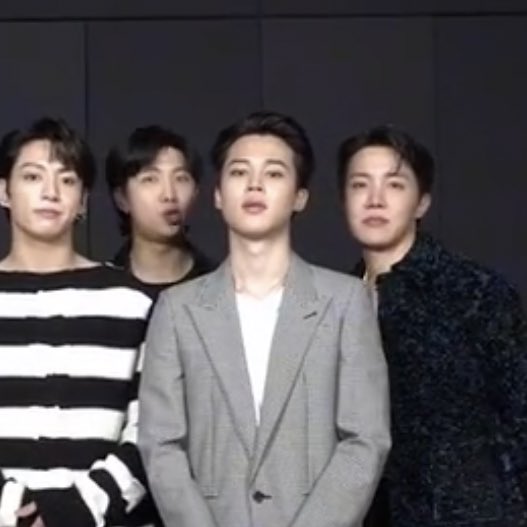 _Vinnerchild's tweet image. โห่ เอาอีก ผมทรงนี้ ทำอีกนะพี่ป้าค โคตรหล่อ อมก.ฮอตมาก ไม่แผ่วเลยสักนิด พ่อก็คือพ่อของจริง😭😭😭😭😭