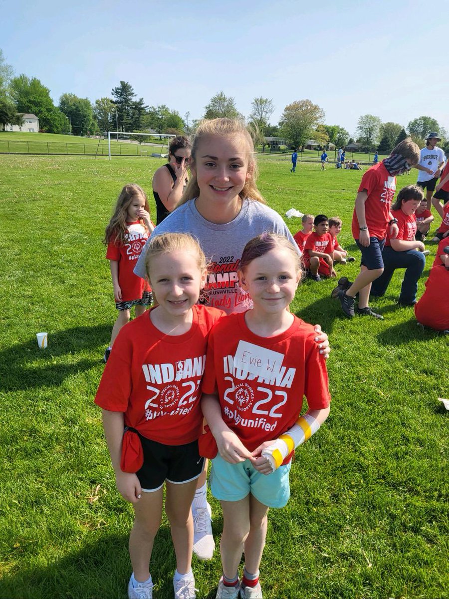 RCHS Athletics: RCHS Athletic Council (plus PHAF &amp; Coach Sliger’s class) helping at the Unified Sports Event at the track today! (Lexi Morris, Molly Zachery, Sophia Dora &amp; Briley Munchel).