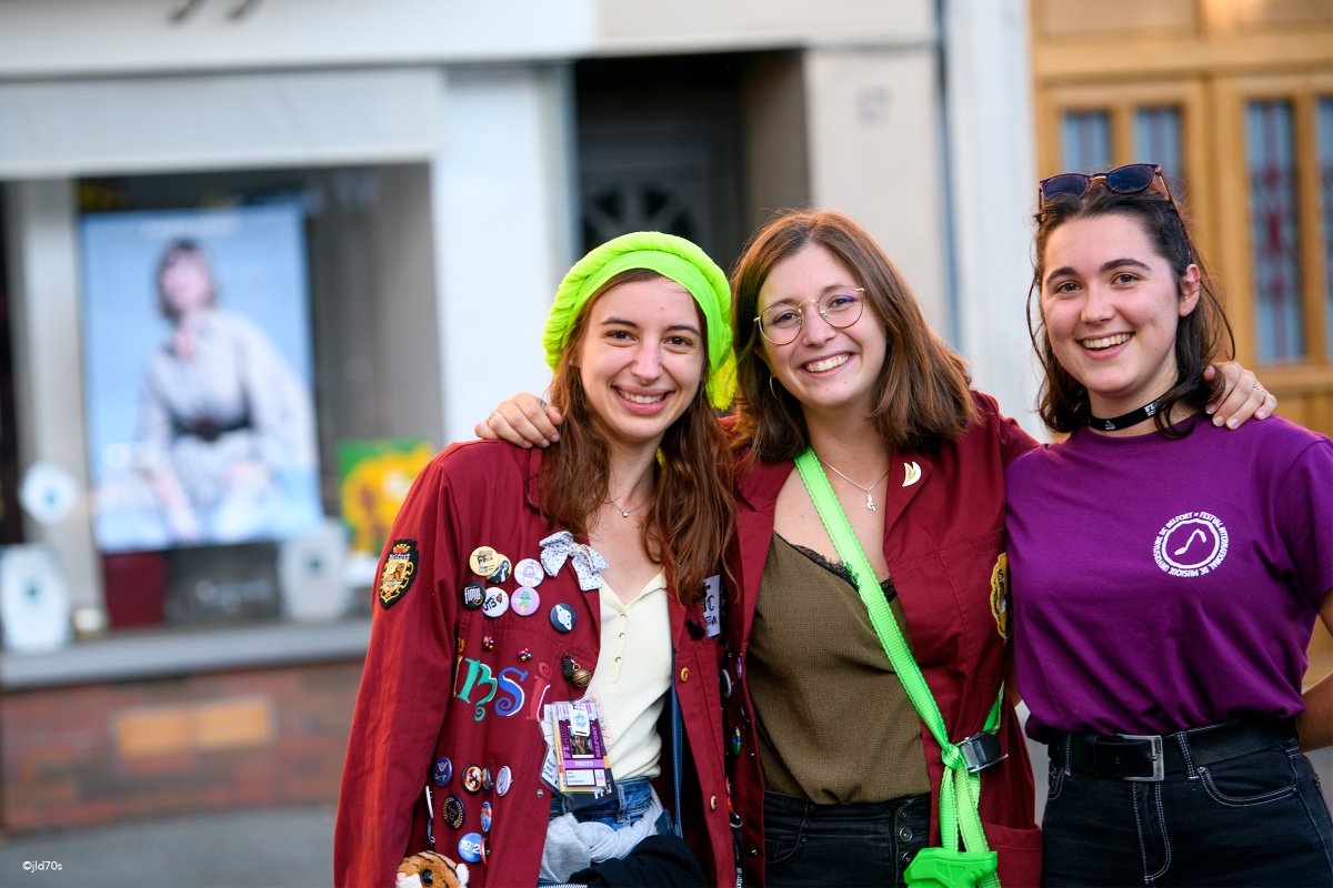 L'@utbm_fr et ses étudiants sont des partenaires historiques du FIMU. Ils contribuent à l'appel à bénévoles, la construction du Village République et la sonorisation de la scène étudiante 🔥

<a href="/ae_utbm/">AE UTBM</a> 

📸Jean Luc Demesy 

#FIMU #UTBM #VilledeBelfort #festival