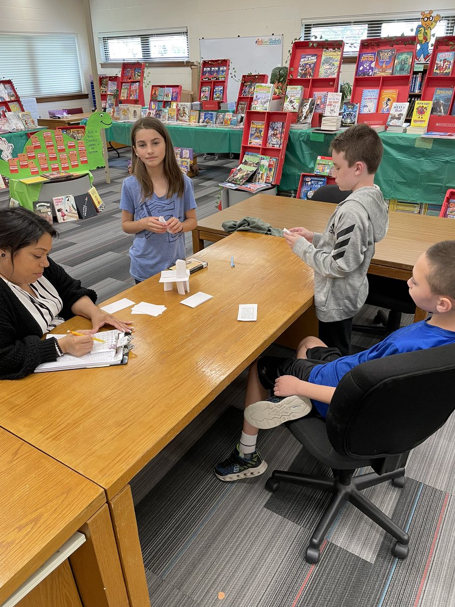 MrBonito5's tweet photo. Young civil engineers, hard at work, in STEAM class. @FSDVikings https://t.co/yZeYnZFbwE