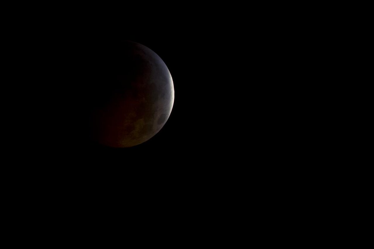 UTAPlanetarium's tweet photo. The next Total Lunar Eclipse in Dallas will occur on the evening of May 15th through the morning of May 16th. The full eclipse will begin around 10:30 PM, and will end just before midnight.
Credit: NASA, NASA / Bill Ingalls https://t.co/7Ary3DKns5