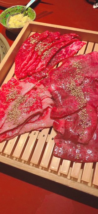 タグ間違えたから再度🤣🤣 めっちゃ美味しかったです🤤ご馳走様でした🥰とても私は幸せです☺️💗お花ももらってチャチャがいるの！凄い💗ありがとうございました🥰🥰🥰🥰 https://t.co/dOUrgZ<a href="/tag/%E3%83%AF%E3%83%BC%E3%83%AB%E3%83%89%E3%82%AB%E3%83%83%E3%83%972022"class="tags"><span>#ワールドカップ2022</span></a>