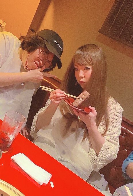 タグ間違えたから再度🤣🤣 めっちゃ美味しかったです🤤ご馳走様でした🥰とても私は幸せです☺️💗お花ももらってチャチャがいるの！凄い💗ありがとうございました🥰🥰🥰🥰 https://t.co/dOUrgZ<a href="/tag/%E3%83%AF%E3%83%BC%E3%83%AB%E3%83%89%E3%82%AB%E3%83%83%E3%83%972022"class="tags"><span>#ワールドカップ2022</span></a>