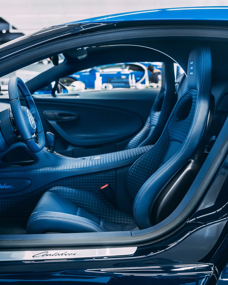 Bugatti's tweet photo. Modern opulence inspired by classic 1990s design. The CENTODIECI’s seat design is familiar yet contemporary – invoking the spirit of the EB110.

#BUGATTI #CENTODIECI #EB110
–
WLTP: https://t.co/mCEE0ghyaw https://t.co/ZBGbeKuT8p