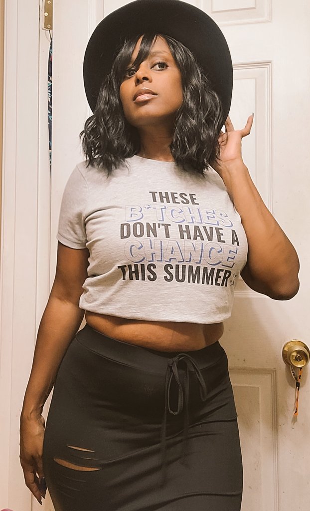 i_am_Resina's tweet photo. #finewomenfriday #summerloading #thesebitches https://t.co/4yO9Mxh4yO