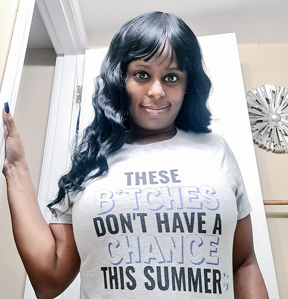 i_am_Resina's tweet photo. #finewomenfriday #summerloading #thesebitches https://t.co/4yO9Mxh4yO