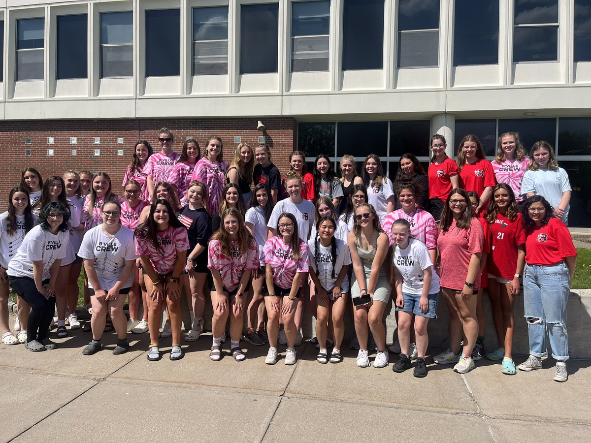 Bville_Bees's tweet photo. Best of luck to our @BvilleRowing team who is traveling to Saratoga Springs this weekend to compete at States. Best of luck ladies and Go Bees! https://t.co/4J7jI6lpmP