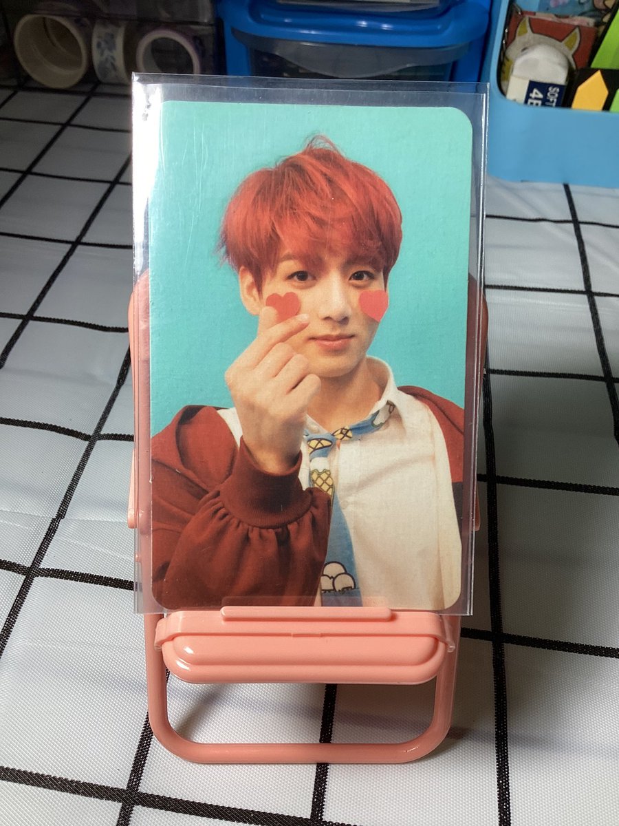 nn_jeonjk's tweet photo. 🎀แจกน้องจองกุกใบนี้คับ เนื่องจากวันเกิดเราเอง🎀 (น้องมีตำหนิหนักเลยขอคนรับได้น้า🥺)
🔴กติกา:รีอย่างเดียวเลย ❗️ฟลว.ส่งฟรี ไม่ใช่ออก35บาทคับ❗️
⚪️สุ่มวันเกิดเรา 16.05 4ทุ่มค้าบ (รงต.3นาทีน้า) 
#ตลาดนัดบังทัน #การ์ดจองกุ��� https://t.co/s8sez8Gouz